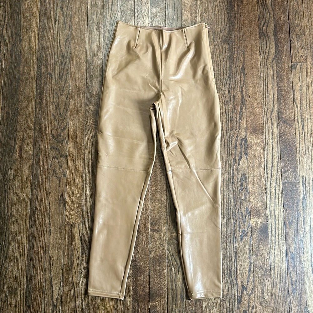 NWT Abercrombie & Fitch Vegan Leather Pants M